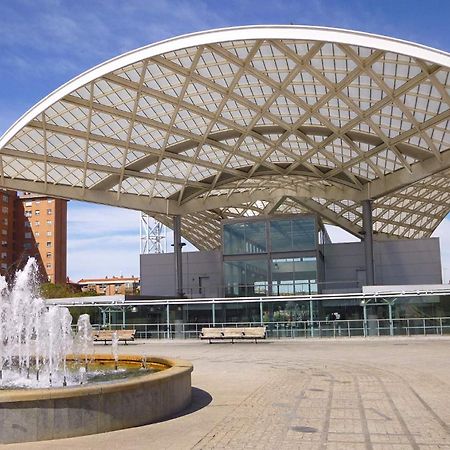 Piso A Una Parada De Atocha, Amplio Y Luminoso Madrid Eksteriør bilde