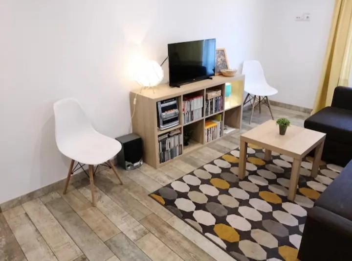 Piso A Una Parada De Atocha, Amplio Y Luminoso Madrid Eksteriør bilde