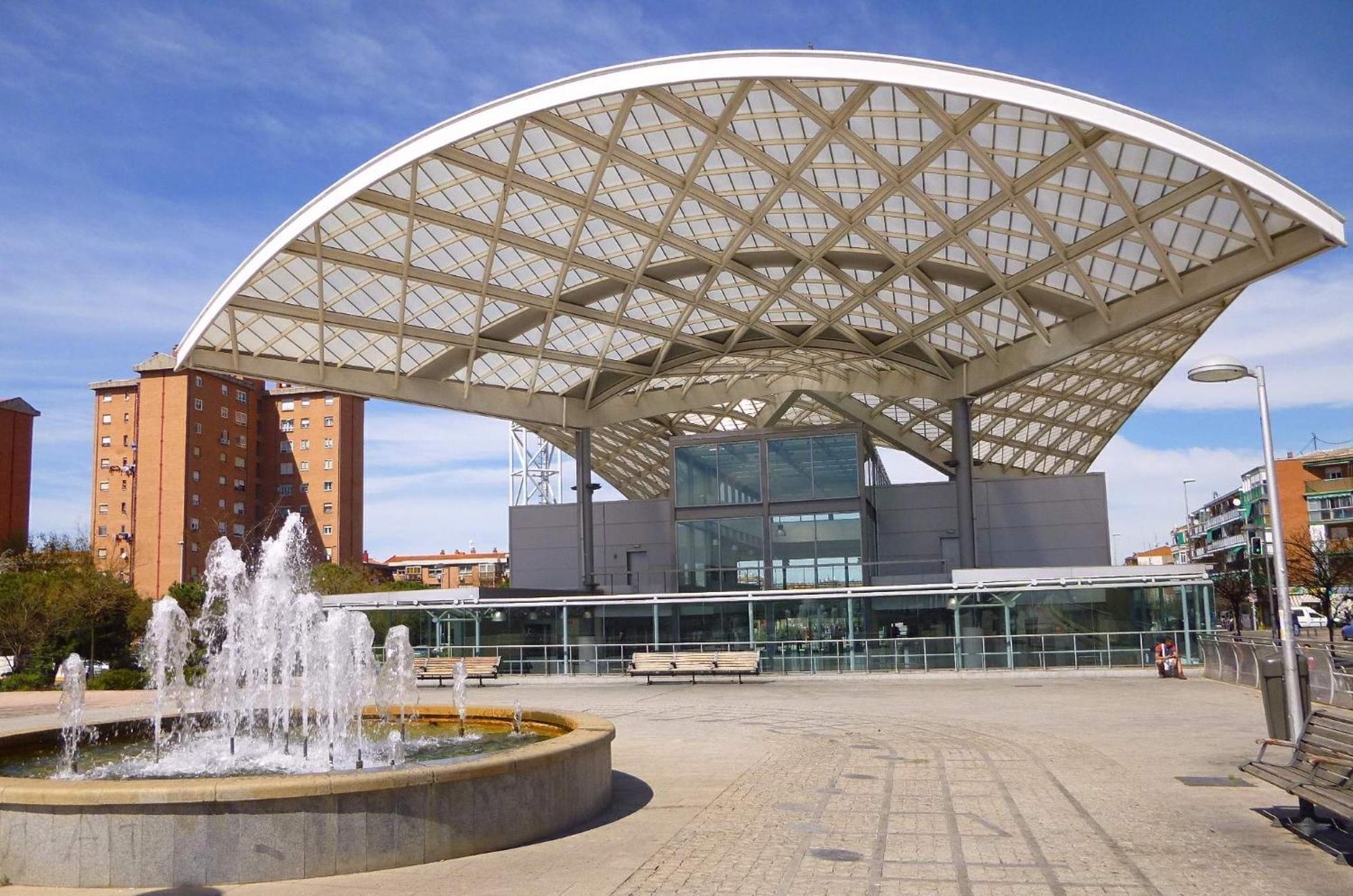 Piso A Una Parada De Atocha, Amplio Y Luminoso Madrid Eksteriør bilde